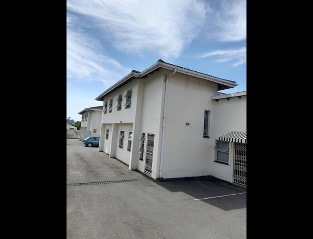 8 BEDROOM FREEHOLD FOR SALE IN GLENWOOD